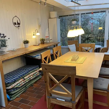 Semesterbostad Haus Windrose Damp